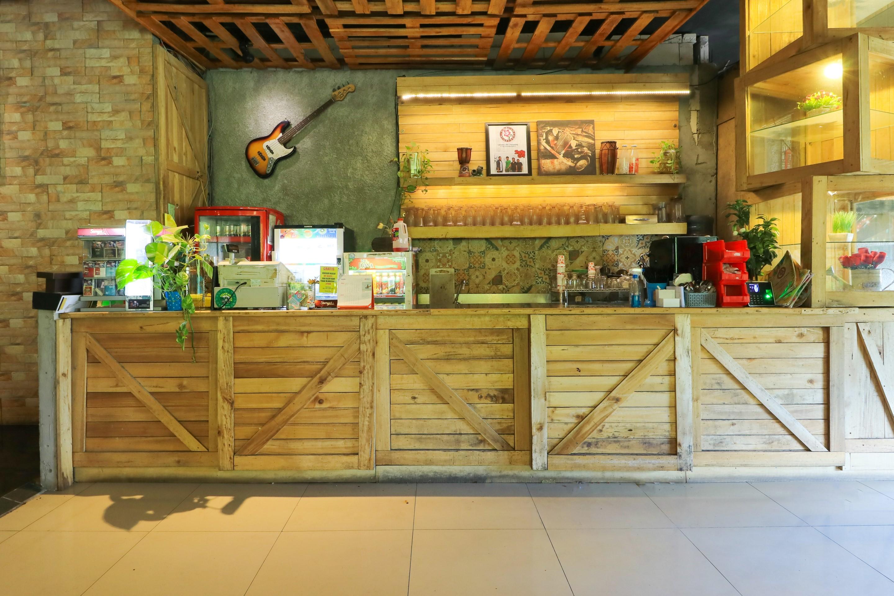 Labuana Homestay & Cafe Garden Μακασάρ Εξωτερικό φωτογραφία